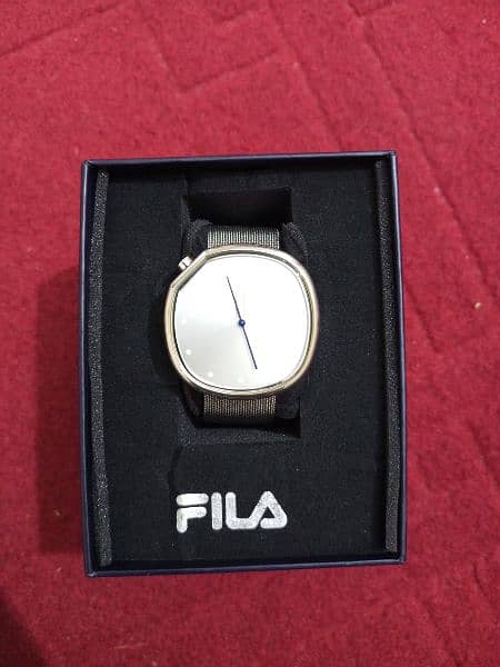 This is a New Condition Of Fila Watch. And Just For One Month Use. 6