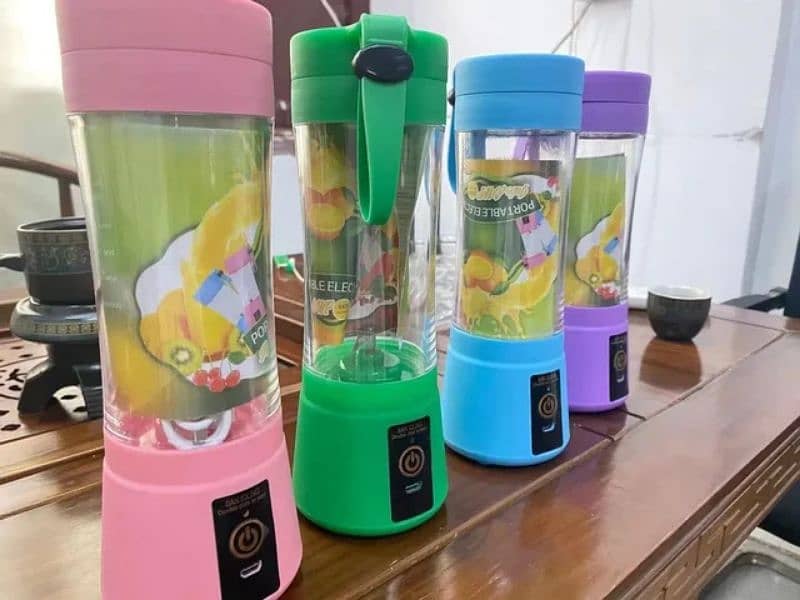 Portable USB Mini Electric Juicer 1