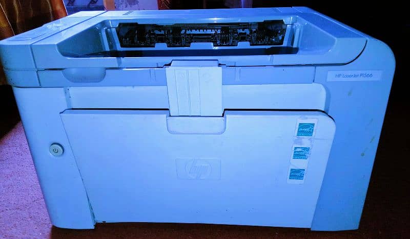 HP laserjet p1566 pro 0