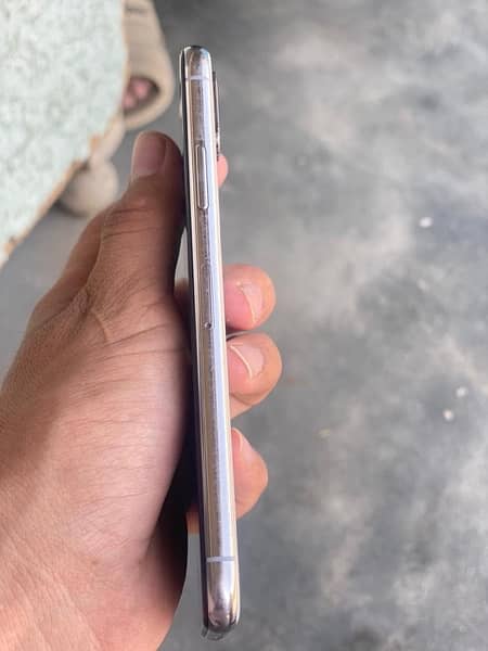 iphone X 64gb Non pta Condition 10/9  40000 4