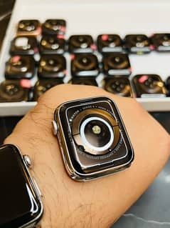 Apple Watch Series 4 Stainless Steel 0