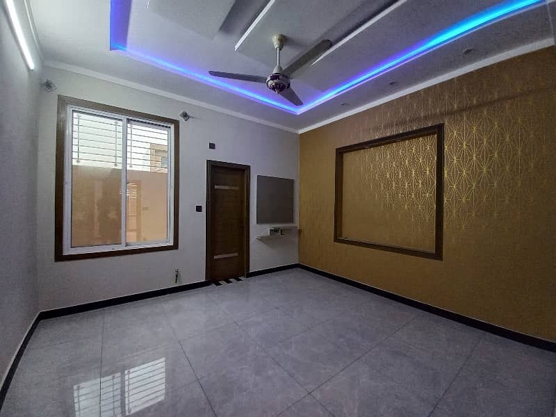 6 Marla Beautiful One And Half Storey House For Sale With All Facilities 12