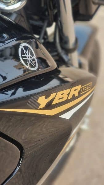 YBR 125 Showroom Condition 2