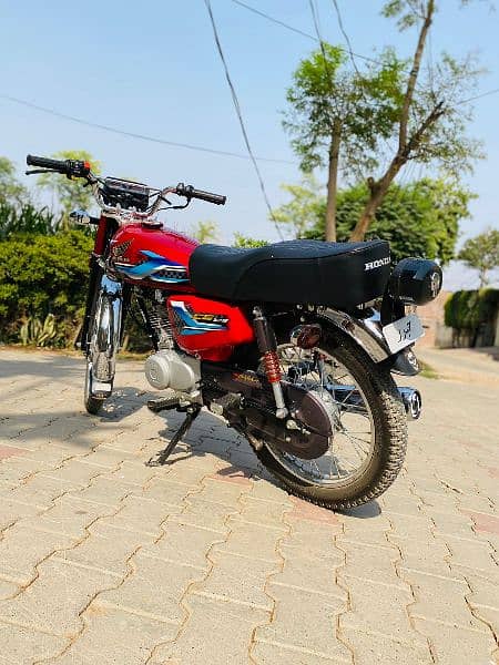 Honda 125 All ok Condition 10 / 10 phone number 03236008537 1