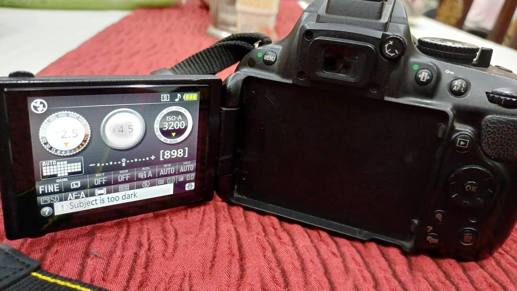 Nikon D5200+ 18-55mm Lense+ Charger+ Bag+ camera Box 5