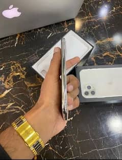 iphone 11 pro max pta approved 256gb 03073909212 WhatsApp number