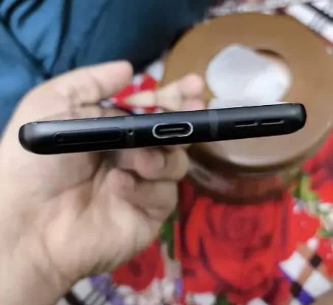 OnePlus 8 black colour 10/10 condition 5