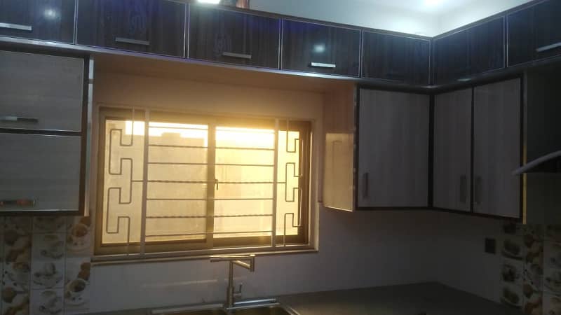 10 MARLA SLIGHTLY USED HOUSE FOR SALE IN SECTOR C BAHRIA TOWN LAHORE 7