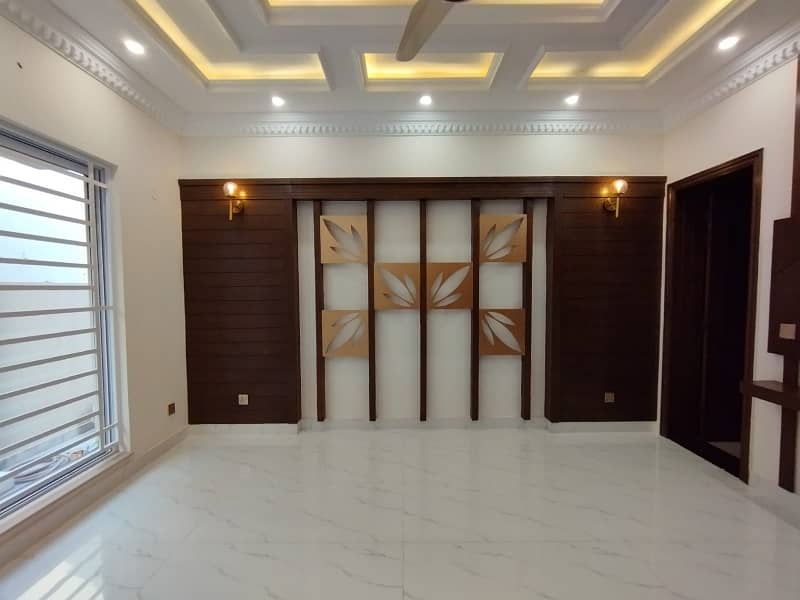 10 MARLA BRAND NEW HOUSE FOR SALE IN SECTOR C BAHRIA TOWN LAHORE 12