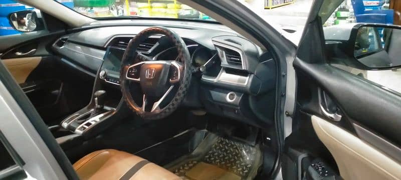 Honda Civic Oriel 2020 14
