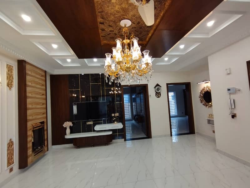 10 MARLA BRAND NEW LUXURY HOUSE FOR SALE IN SECTOR C BAHRIA TOWN LAHORE 3