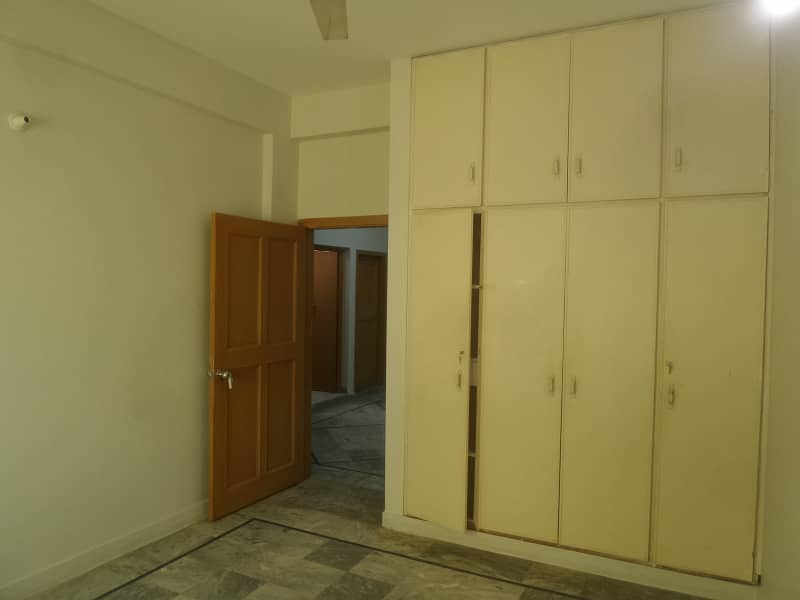 1000 SQ-F Office Available For Rent In I-8 Markazx 1