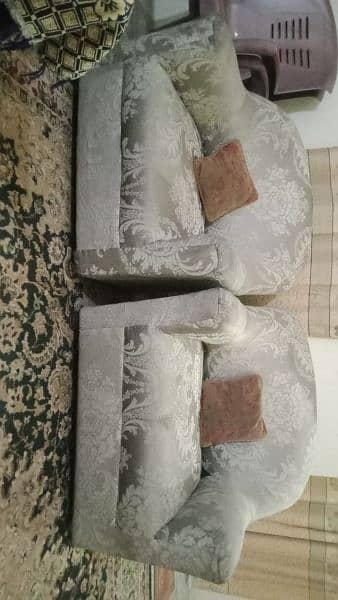 Sofa set 0