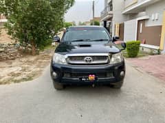 Toyota Hilux vigo 2010 model for sale