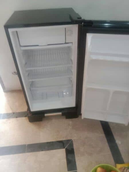 National gaba mini fridge 1