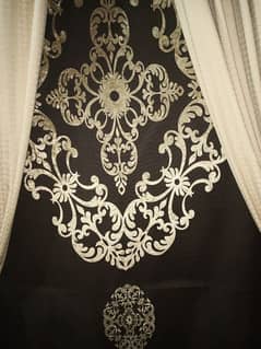 Fancy Curtain In Good Condition 0