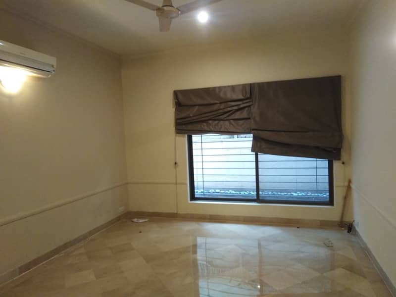 Well Maintained Used 1 Kanal Modern Design Bungalow On Top Location For Sale In DHA Phase 2 ,Lahore 9