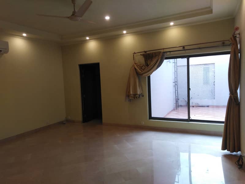 Well Maintained Used 1 Kanal Modern Design Bungalow On Top Location For Sale In DHA Phase 2 ,Lahore 22