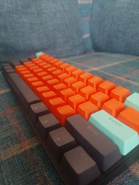 Mechanical Keyboard Red Switch RGB 60% 1