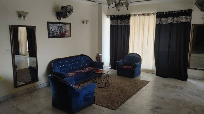 Semi Furnished Room Available For Rent Male & female Only One Person 0