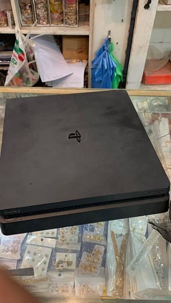 PS4 Slim 500gb with 5 game 8