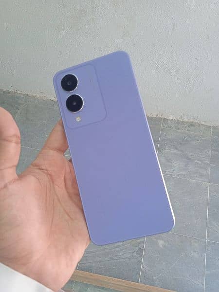 Vivo y17s Ram 4 GB 128 New condition only box open 1