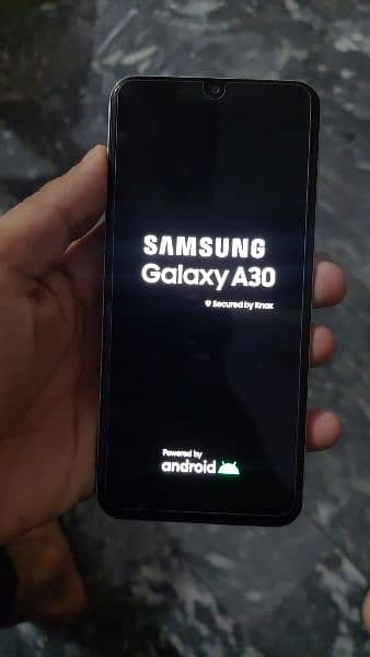 SAMSUNG A30 4GB 64GB ONLY PHONE 6