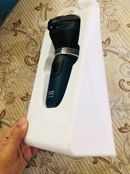 PHILIPS SHAVER SERIES 2100 3