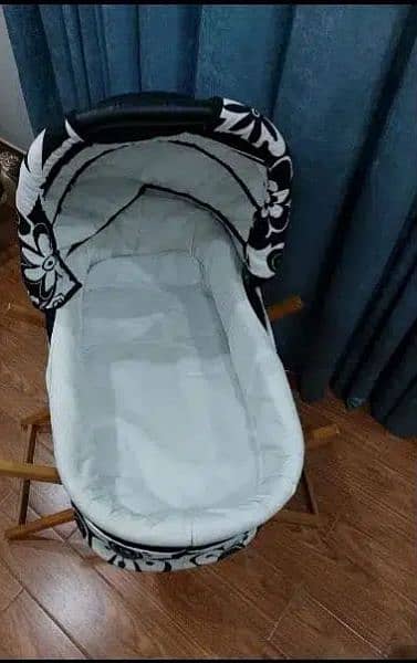 Baby Cot just like brand new 2
