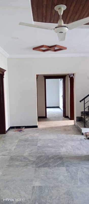 E-11 1-kanal Upper Portion With Mumty For Rent 0