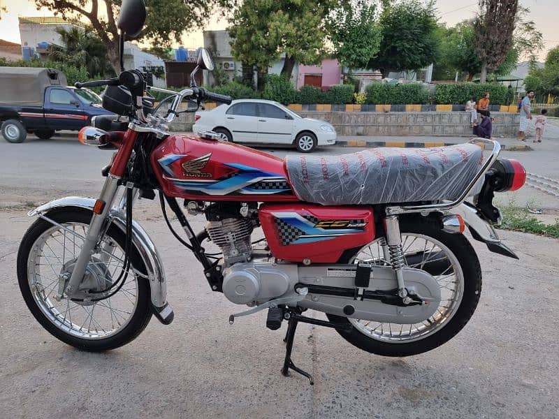 Honda Cg 125 in showroom condition 1