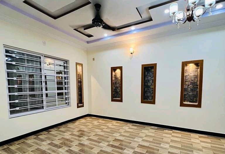 Gorgeous 10 Marla House For sale Available In Gulshan Abad Sector 2 11