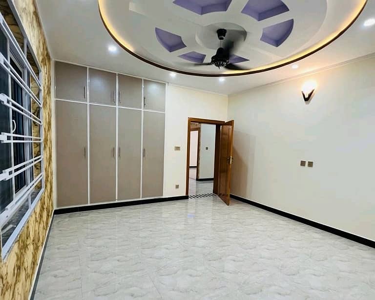 Gorgeous 10 Marla House For sale Available In Gulshan Abad Sector 2 17