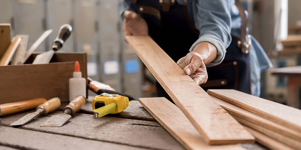 Carpenter & Polish Work Service / Furniture repair 1