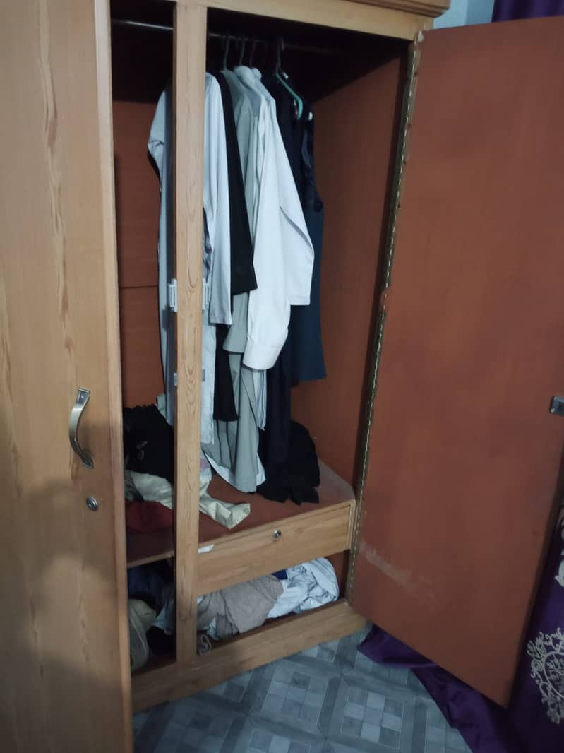 Farnel 2 Door Used Wardrobe 0