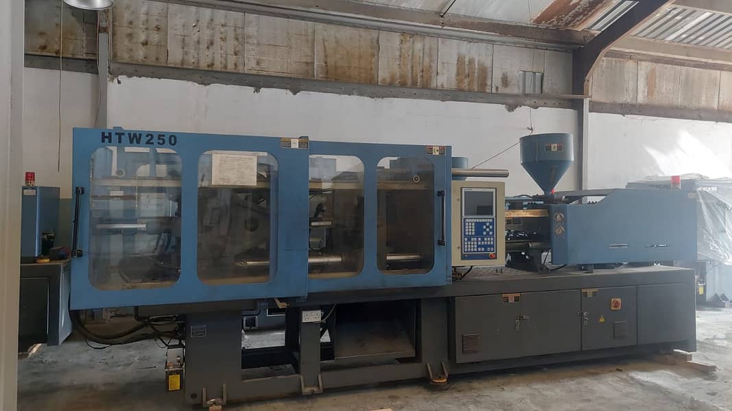 Used Injection Molding Machine | HTW 200 | HTW 250 | SZ 3000 A 3