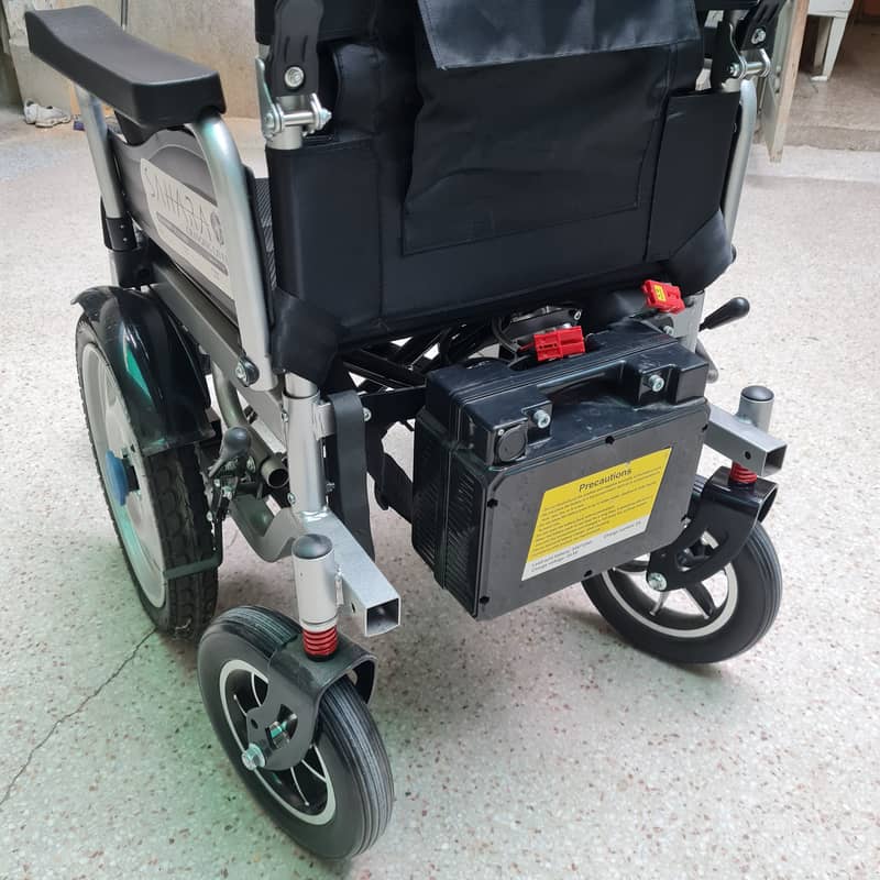 Just Like New! Comfortable Electric Wheelchair - Foldable 90U 1