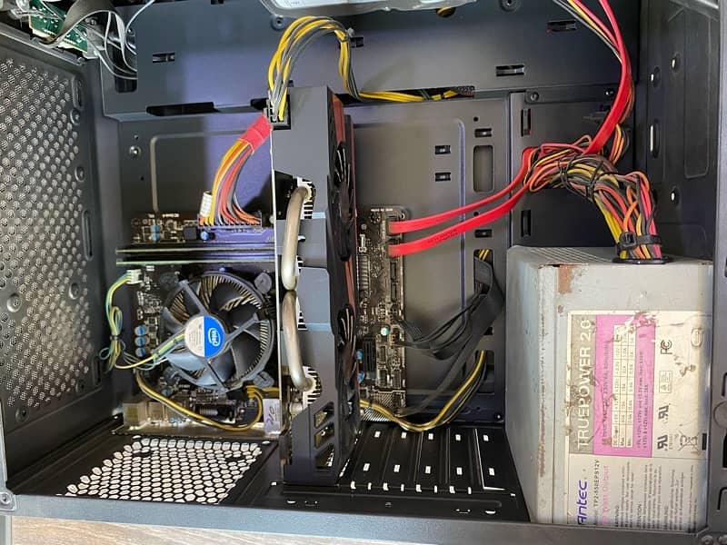 GAMING PC FOR SALE 1