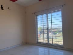 5 MARLA HOUSE FOR RENT IN SECTOR D BAHRIA TOWN LAHORE