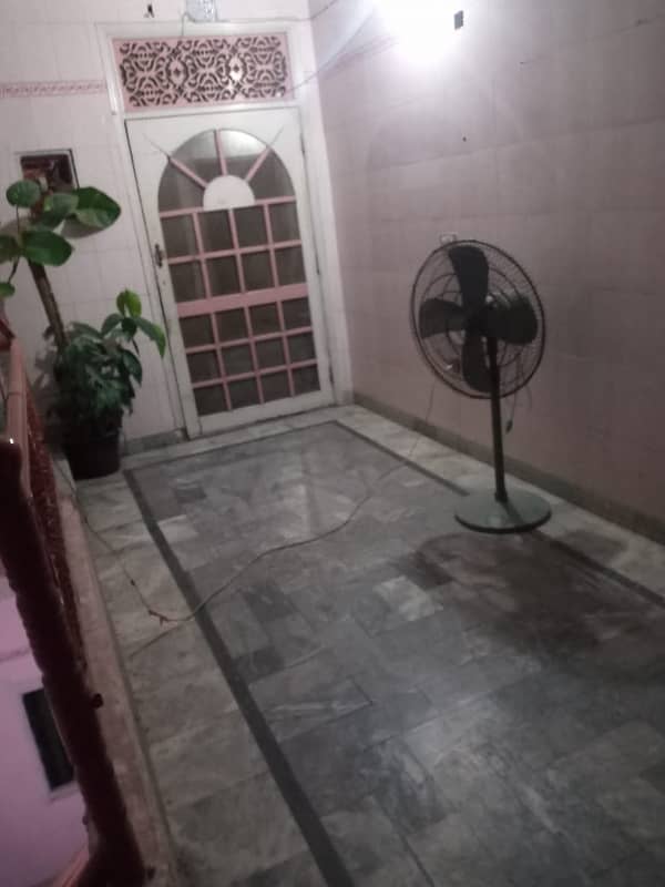 5marla upper portion for rent 1