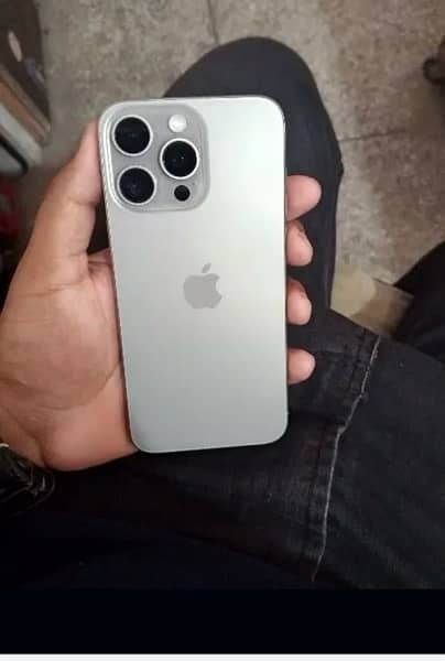 urgent sale iphone 15 pro max 0