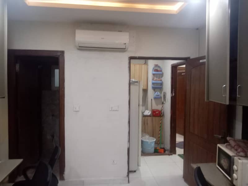 Office available for rent 6