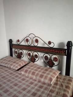 Iron Bed 0