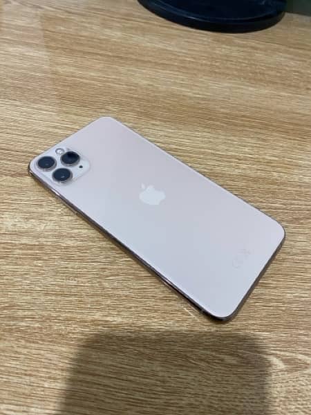 iPhone 11pro max 256GB pta approved 5