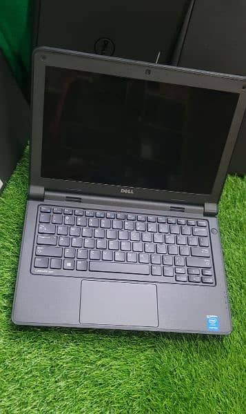 Dell Latitude 3160 Laptop Touch screen 3