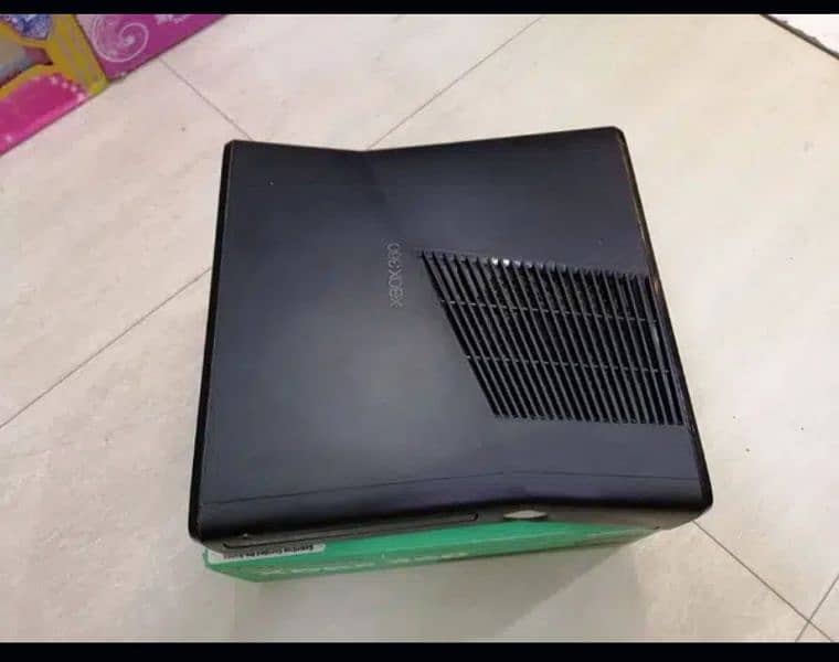 Xbox 360 slim 320gb 8