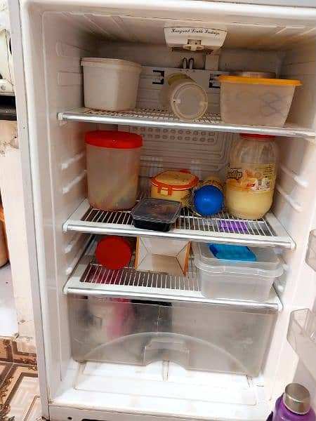 neat and clean refrigerator 40000 for sale 4