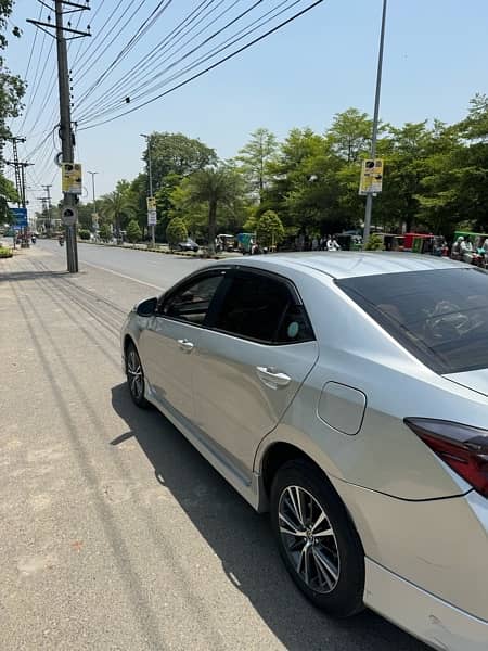 Toyota Corolla Altis 2021 4