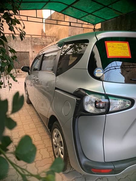 Toyota Sienta 2018 model 2023 import applied for lush condition 3