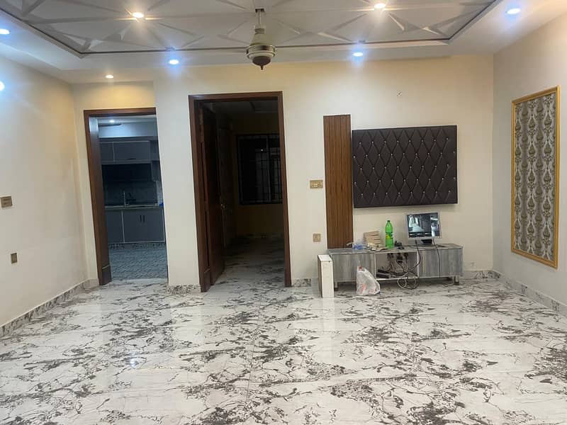 BEAUTIFUL HOUSE FOR SALE IN KARIM BLOCK ALLAMA IQBAL TOWN LAHORE 12